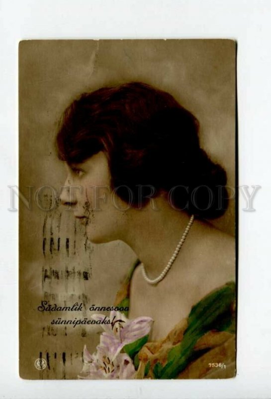 3157517 Belle Lady w/ Flowers & beads Vintage PHOTO NPG PC