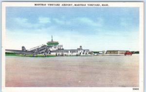 MARTHA'S VINEYARD, Massachusetts  MA    AIRPORT, Planes  c1940s Linen  Postcard