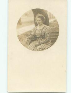 Old rppc WOMAN - WOMEN - FEMALE Great Postcard AB1629