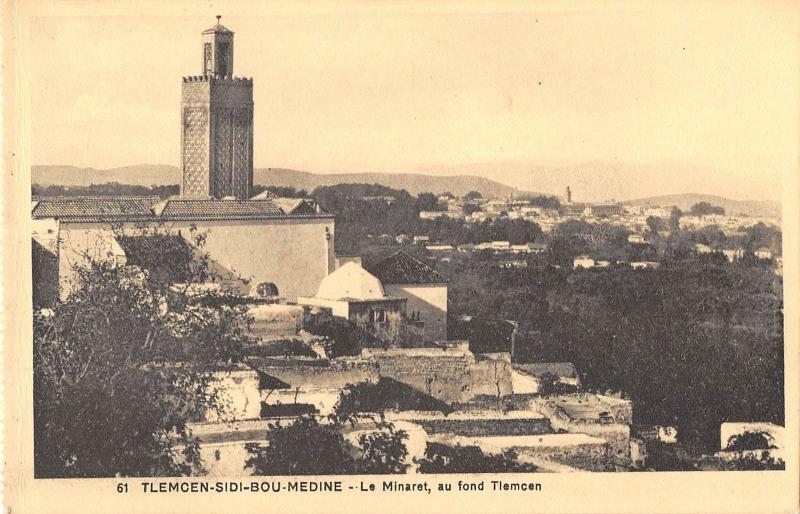 BF9017 tlemcen sidi bou medine le minaret au fond tlemc algeria     Algeria