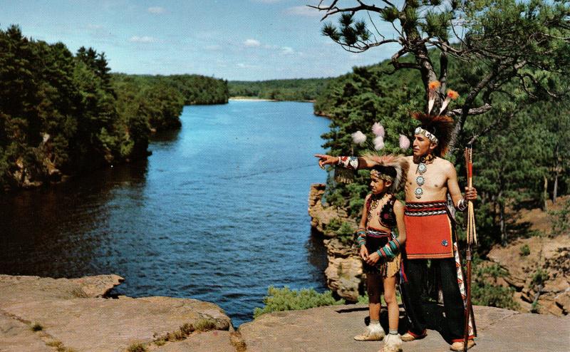 US  PC1712 INDIANS AT HIGH ROCK, WISCONSIN DELLS, WI