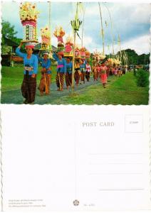 CPM  Indonesie - Bali - An offering procession to a temple  (694637)