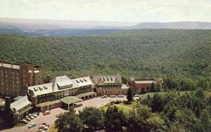 PA - Poconos. Pocono Manor Inn