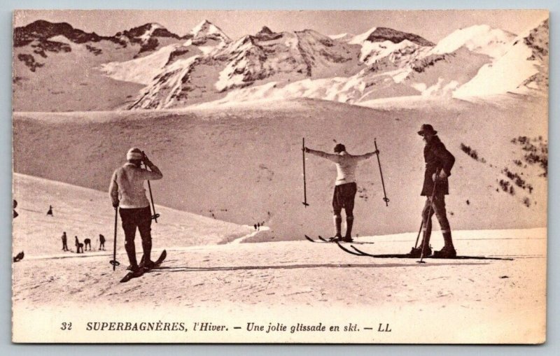 Luchon Superbagneres  Skiers  France   Postcard