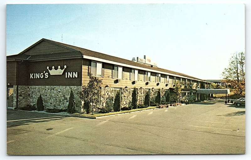 1970s STURGEON BAY WISCONSIN KING'S INN MOTEL HOTEL GREEN BAY RD POSTCARD P3176