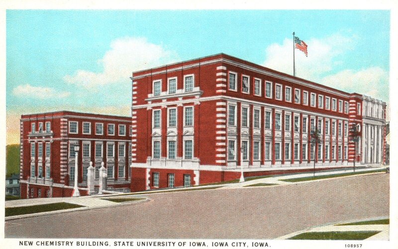 Vintage Postcard New Chemistry Building State University of Iowa City HC Wieneke