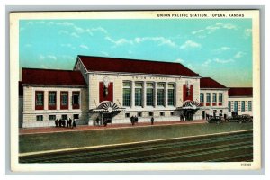 Vintage 1930's Postcard Union Pacific Station Topeka Kansas Antique Cars