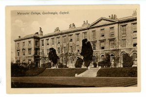 UK - England, Oxford. Worcester College, Quadrangle    RPPC