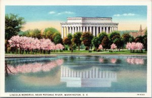 postcard Washington DC -Lincoln Memorial Near Potomac River
