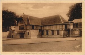 CPA SAINT-PIERRE-sur-DIVES La Salle des Fetes (1227129)