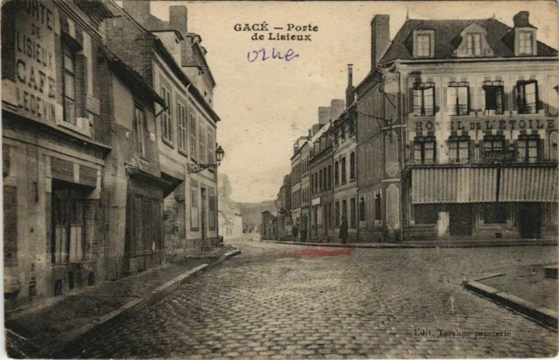 CPA GACE Porte de Lisieux (151168)