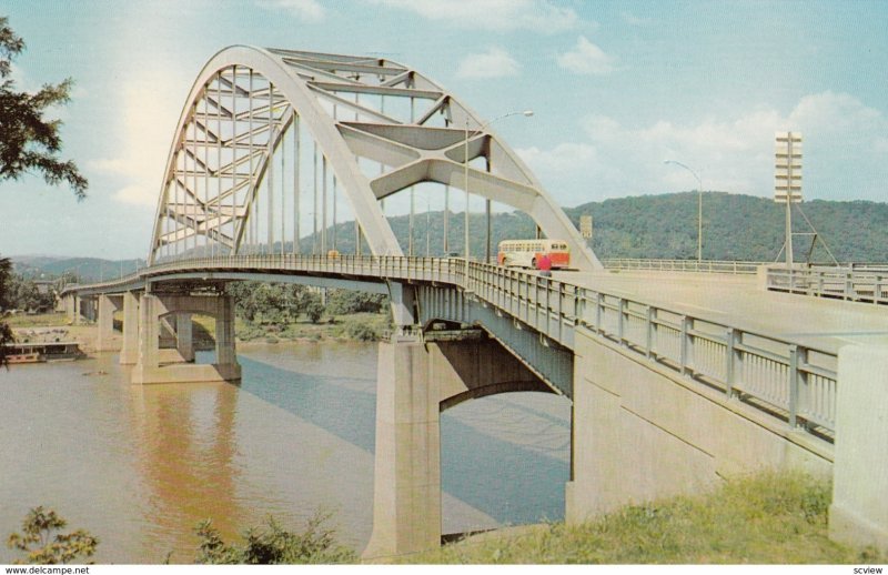 Fort Henry Bridge , WHEELING , West Virgina , 50-60s
