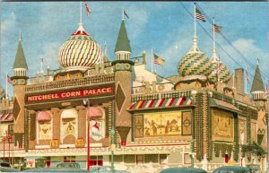 Postcard BUILDING SCENE Mitchell South Dakota SD AK0098