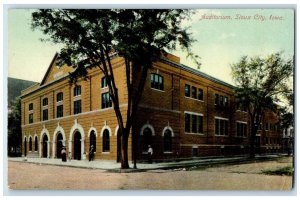 1910 Auditorium Building Street View Sioux City Iowa IA Posted Antique Postcard