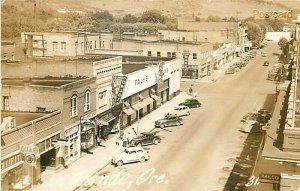 OR, La Grande, Oregon, Street Scene, No. 31, 1940s cars, Fountain Drugs, RPPC