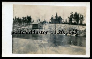 h3885 -  NORTHERN ONTARIO 1920s Waterfront Log Cabins. Real Photo Postcard