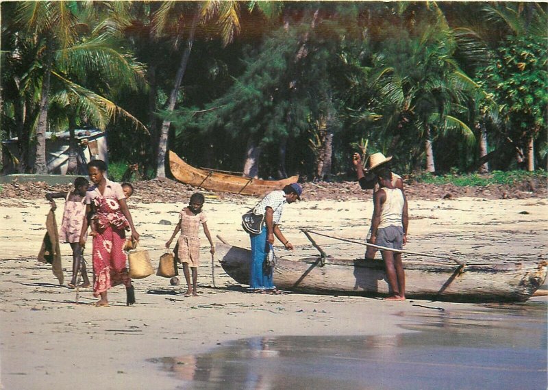 Madagascar Nosy Be fishing boat natives