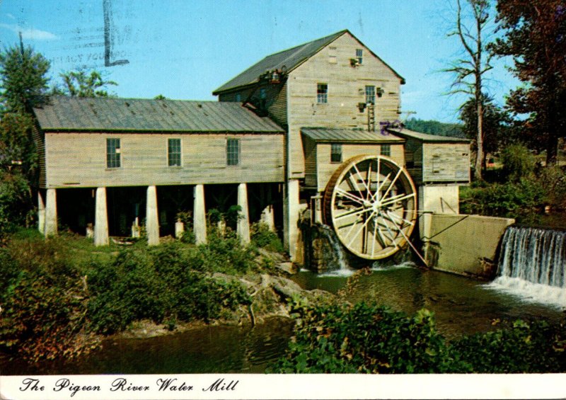 Tennessee Pigeon Forge The Pigeon River Water Mill 1987