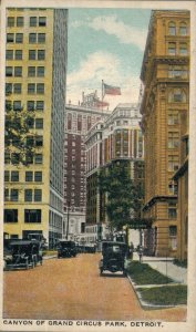 USA Canyon Of Grand Circus Park Detroit Michigan Postcard 07.90