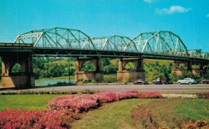 USA James E. Karnes Bridge Knoxville Tennessee Vintage Postcard 07.97