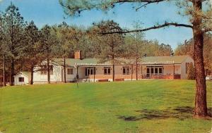 Fort Lee Virginia Golf Course Club House Exterior Vintage Postcard K20417