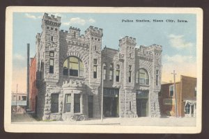 SIOUX CITY IOWA DOWNTOWN POLICE STATION VINTAGE POSTCARD