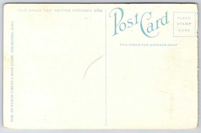 Des Moines Iowa~US Post Office On Corner~Vintage Postcard