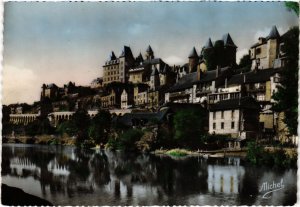 CPM Uzerche - La Vezere - Les Vieux Chateaux (1060116)