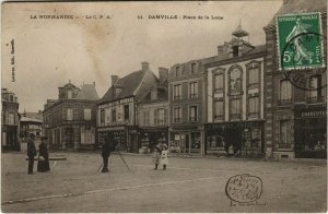 CPA DAMVILLE Place de la Loue (148409)