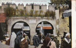 Morocco Tanger Portes de la ville conduisant au grand Soko