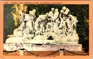 Postcard MONUMENT SCENE Glendale California CA AO2465