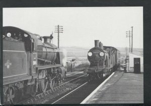 Railway Postcard - Trains Passing at Halwill, Engine No.30709 With a Train T8017