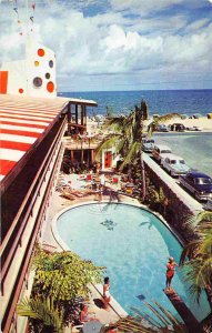 Jolly Roger Hotel Swimming Pool Fort Lauderdale Florida 1967 postcard