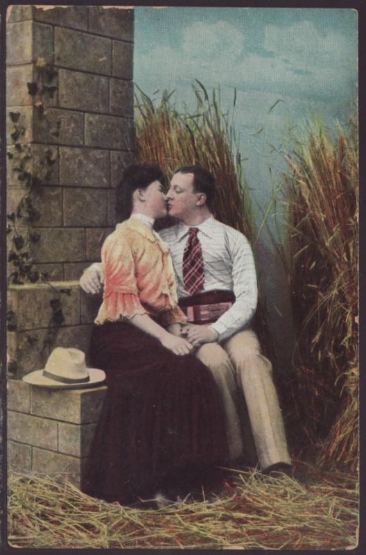 Couple Kissing Postcard