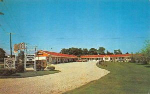 NEWPORT, RI Rhode Island  CARLTON MOTEL  Roadside  1967 Chrome Postcard