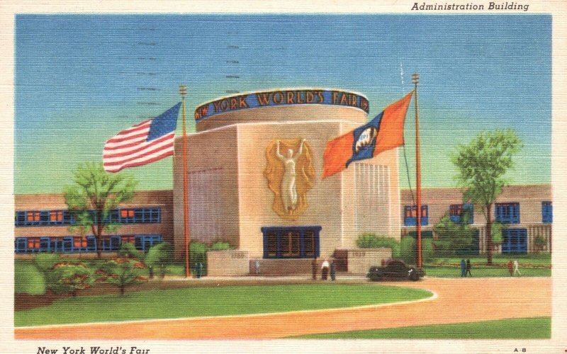 Vintage Postcard 1940 View of The Administration Building New York World's Fair