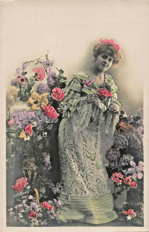 BEAUTIFUL WOMAN-INTRICATE STYLISH DRESS-FLOWERS-LOT OF 3 FRENCH PHOTO POSTCARDS