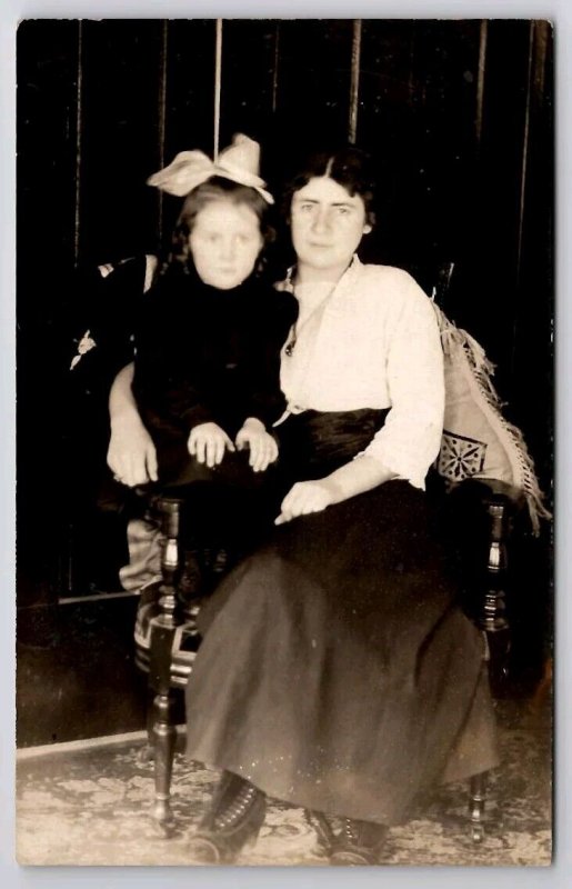 RPPC Edwardian Mother And Daughter Real Photo Postcard F50