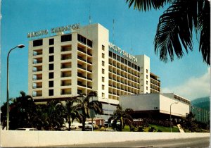 CONTINENTAL SIZE POSTCARD HOTEL MACUTO SHERATON CARIBBEAN BEACH VENEZUELA