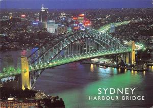 BR99129 sydney harbour bridge australia by night
