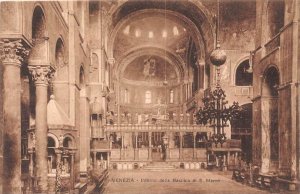 Italy, Venezia, Interno delia Basiliea di S. Marco.