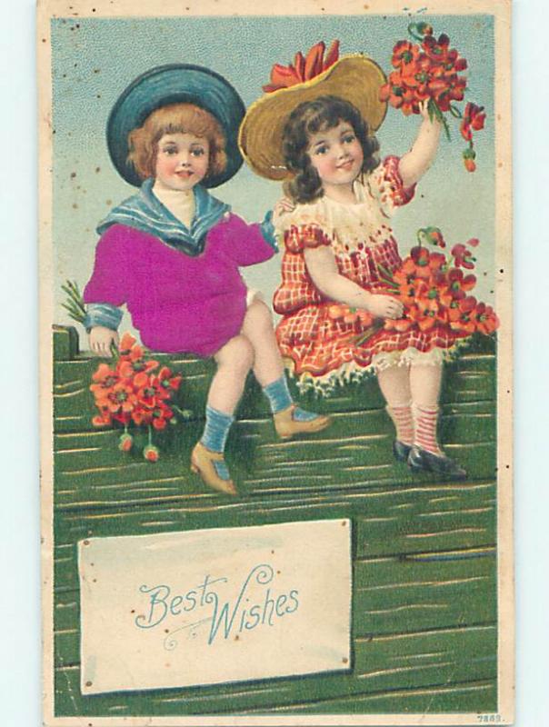 Divided-Back TWO CUTE GIRLS HOLDING FLOWER BOUQUETS o7412