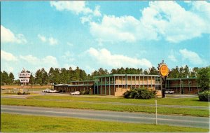 Quality Motel on I-75, Tifton GA Vintage Postcard K44