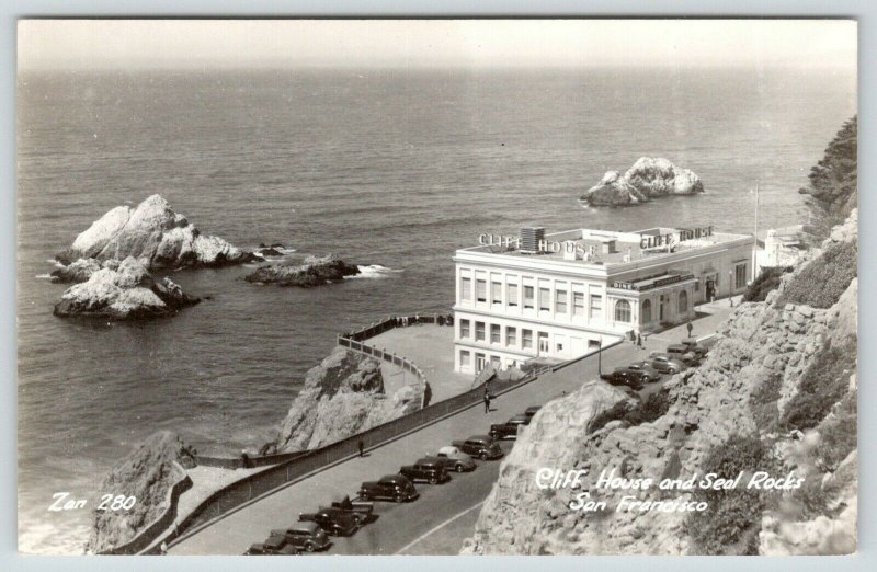 San Francisco CA~Cliff House Restaurant~Seal Rocks~Men in Road~1930s Cars~RPPC 