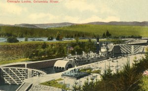Postcard Early View of Cascade Locks , Columbia River, OR.   Z9