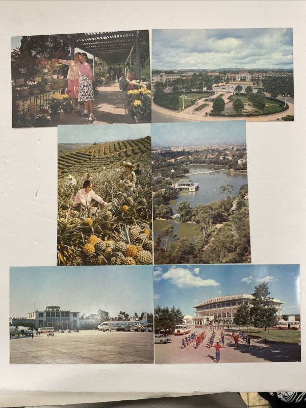 Nanning, China Postcard Booklet - 12 Photos