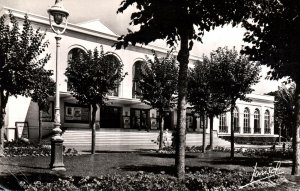 VINTAGE POSTCARD THE CASINO AT LA BAULE ON THE COTE D'AMOUR FRANCE 1950s RPPC