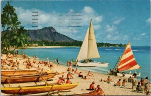 Outrigger and Catamaran Waikiki Beach Hawaii HI 1950s Vintage Postcard H34