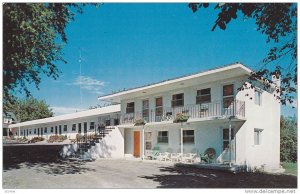 Exterior,  Riverview Motel, on hwy 2 , Brockville,  Ontario,   Canada,   40-60s