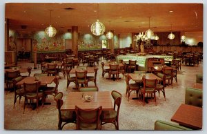 Interior~Springfield Missouri~Heritage Cafeteria Restaurant~Vintage Postcard